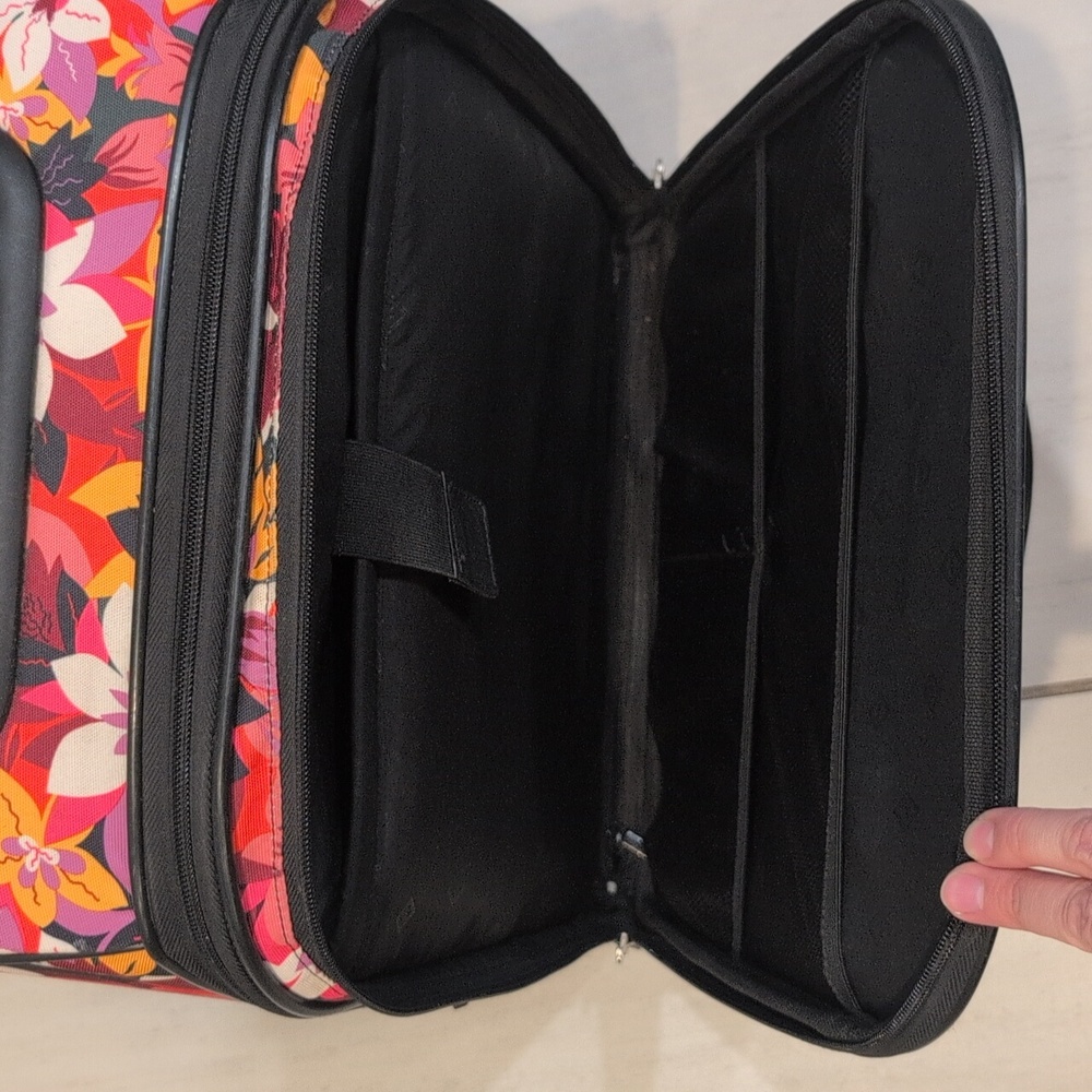 Vera Bradley Rolling Work Bag Rosa Floral - Picture 12 of 17